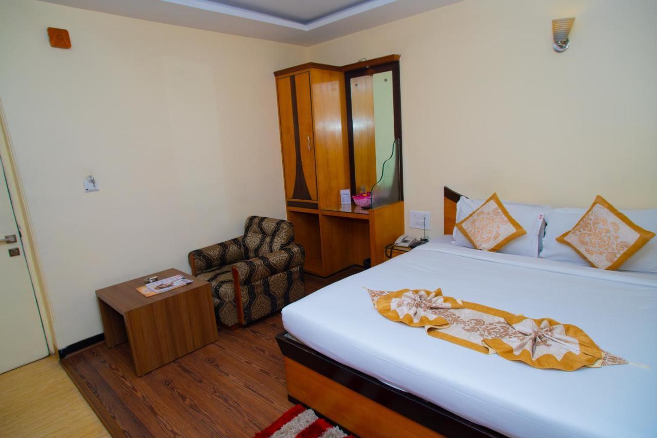Hotel Simran Rāipur Eksteriør billede