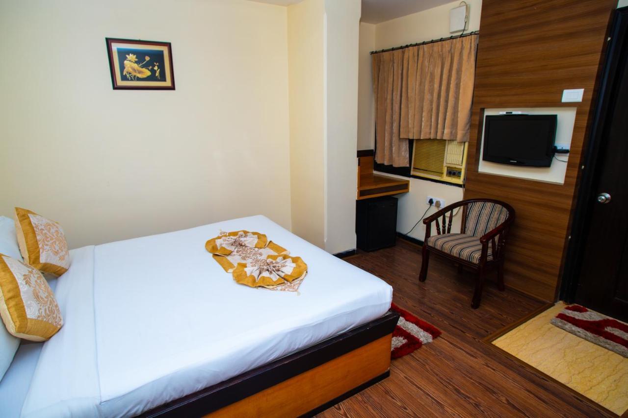 Hotel Simran Rāipur Eksteriør billede